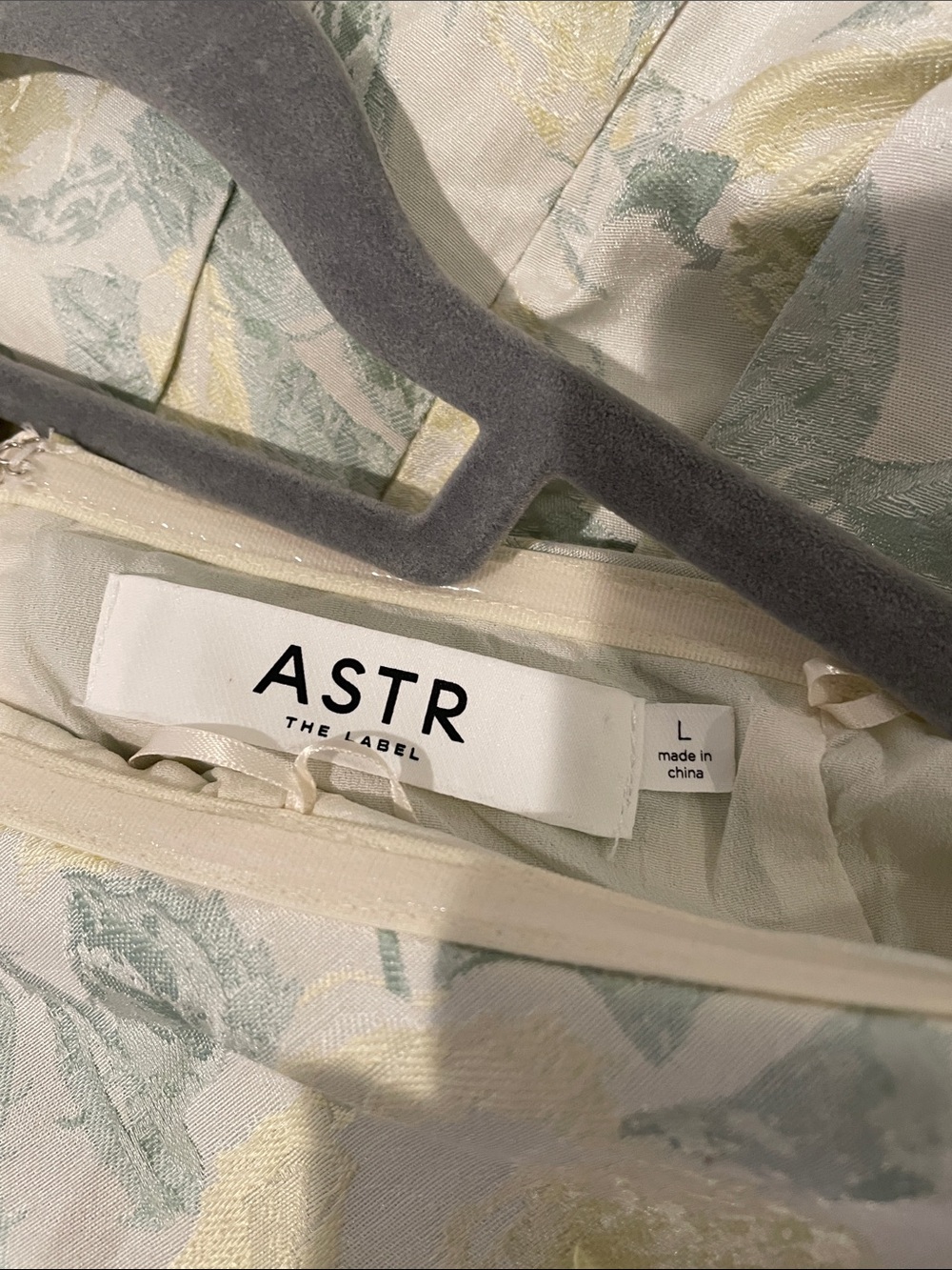 ASTR The Label - Picture 3 of 3